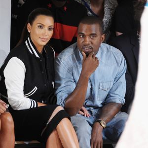Kim Kardashian entschuldigt sich bei Familie für Kanye West!