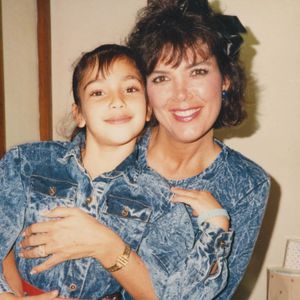 Throwback-Pics: So süß gratuliert Mama Kris Kim zum Examen
