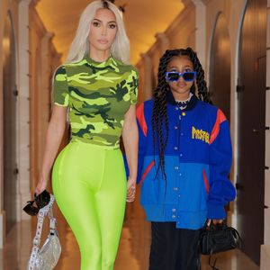 North West klaut die coolsten Outfits von Kim Kardashian!