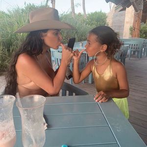 "Besties for life": Kim K. postet zuckersüßes Bild mit Nori