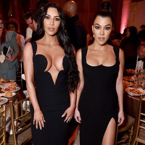 Hat Kim Kardashian etwa ihre Schwester Kourtney gefeuert?