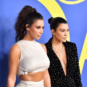 Zoff um Hochzeit: Deshalb zanken Kim und Kourtney Kardashian