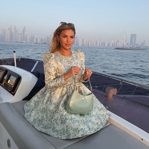 Die Promis sind fassungslos über Babynews von Kim Virginia