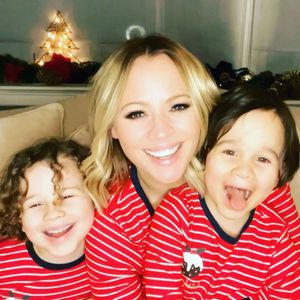 Zu Weihnachten: Kimberley Walsh mit Kindern im Partnerlook