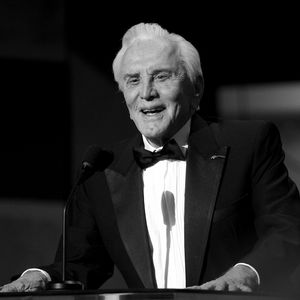 Kirk Douglas, Hollywood-Legende