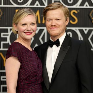So verliebt! Kirsten Dunst und ihr Jesse posieren bei Emmys