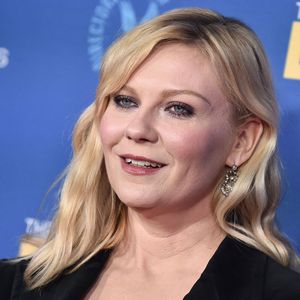 Nach Hochzeit: Kirsten Dunst erstmals mit Ehering gesichtet