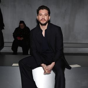 Kit Harington schlüpft erneut in seine bekannteste Rolle!