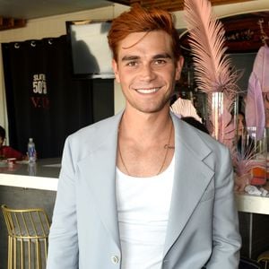 Was? "Riverdale"-Star KJ Apa wollte nie Schauspieler sein