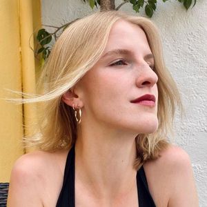 "Schöne Zeit": Klara Lange schwärmt vom "Discounter"-Dreh