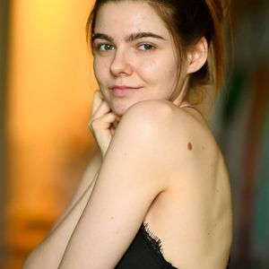 Ungeschminkte Wahrheit: GNTM-Klaudia zeigt sich ohne Make-up