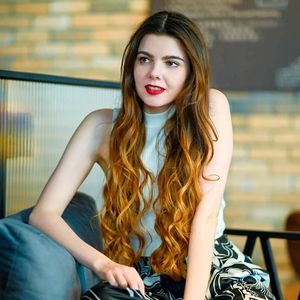 Klebrige Angelegenheit: Klaudia Giez verrät Beautygeheimnis