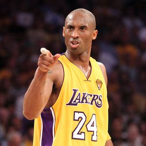 Große Auktion: Trikots von Kobe Bryant werden versteigert