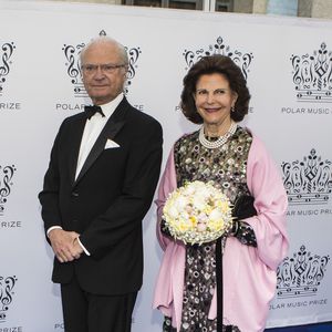 Mit süßem Foto: König Carl Gustaf feiert 48. Hochzeitstag!