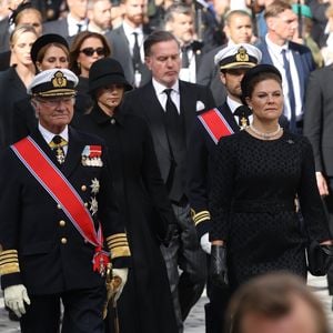 Erste Bilder: Hier trauern Europas Royals um König Harald