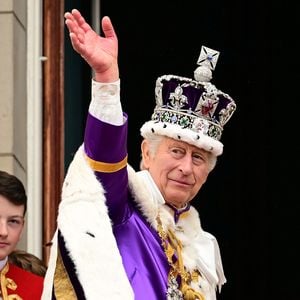 Erstes Krönungsjubiläum: Die Fans feiern König Charles III.