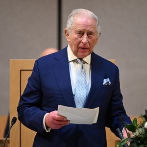 Unter Protest: König Charles eröffnet walisisches Parlament