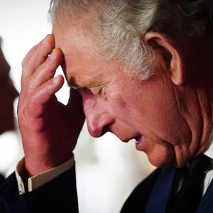 Stift kaputt: König Charles III. verliert Fassung vor Kamera