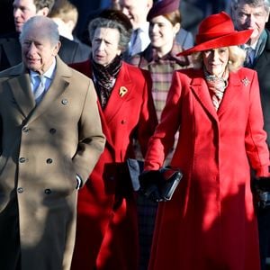 Königin Camilla und Anne zeigen Zusammenhalt durch Kleidung