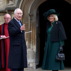 Er ist zurück! König Charles erscheint zum Ostergottesdienst