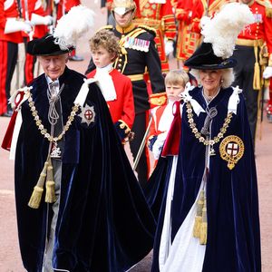 Traditionelle Gewänder: Die Royals strahlen beim Garter Day!
