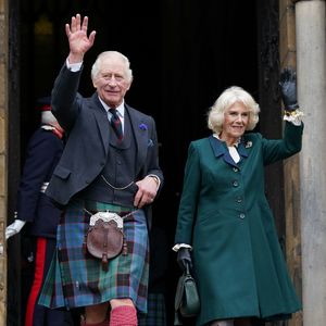 Nach der Trauerzeit: König Charles und Camilla in Schottland