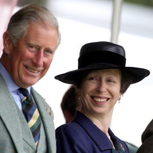 Prinzessin Anne witzelt über ihren Bruder König Charles III.