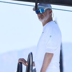 König Felipe entgeht knapp einem Unfall bei Segelwettbewerb