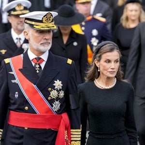 Regel: Darum durfte König Felipe nicht neben Letizia sitzen