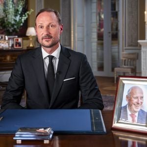 Emotionaler König Haakon dankt Vater Harald in erster Rede