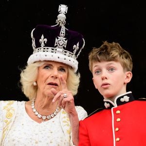 Königin Camilla benennt Welpen nach ihrem Enkelkind Freddy!