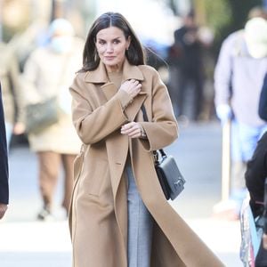 Königin Letizia von Spanien total stylish unterwegs