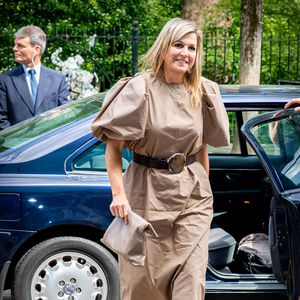 Mode-Flop? Königin Máxima erscheint im Faltenkleid