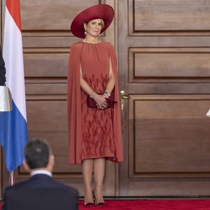 Königin Máxima bezaubert in modischen Outfits in Kenia
