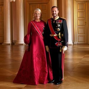 Darum nutzt der Palast ein altes Foto von Haakon und Mette