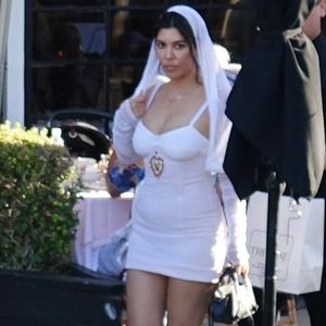 Top oder Flop? So sah Kourtney Kardashian bei Hochzeit aus