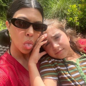 Kourtney Kardashian feiert mit Tochter Penelope auf Hawaii
