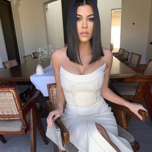 Glaubt Kourtney Kardashian, Gott schickt Corona als Strafe?