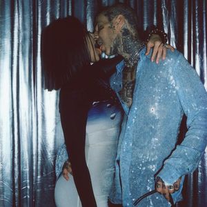 Zungenparty: Kourtney Kardashian und Travis knutschen wild