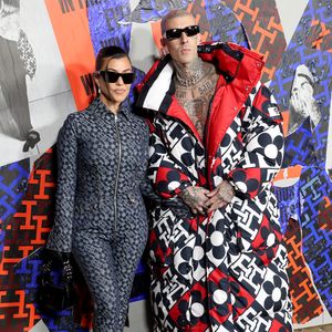 Kourtney Kardashian überrascht Travis mit Geburtstagsparty