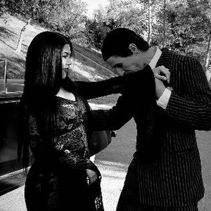Kourtney Kardashian und Travis begeistern als "Addams"-Paar