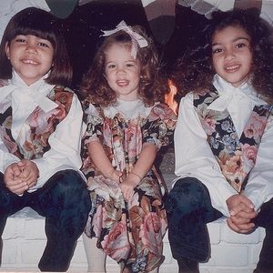 Kourtney, Khloe und Kim verzücken Fans mit Throwback-Pic