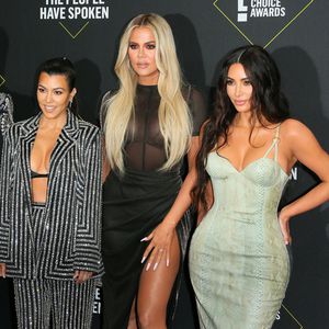 Kourtney & Kim wollen Schwester Khloé Kardashian verkuppeln