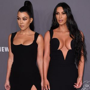 Nach Streit: Wie verstehen sich Kourtney und Kim Kardashian?