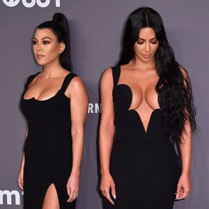 Kourtney sauer? Kim Kardashian posiert wieder in Luxusmarke