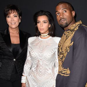 Kris Jenner steht Kim Kardashian während Krise mit Kanye bei