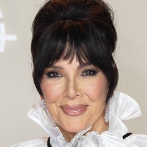 Dr. Fatemi ordnet Kris Jenners "verrutschtes" Facelift ein