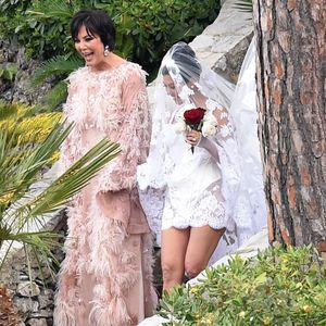 So kreuzen die Gäste auf Kourtney Kardashians Hochzeit auf!