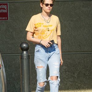 Lässiger Streetstyle? Kristen Stewart shoppt in Löcher-Jeans