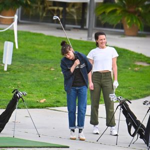Kristen Stewart und Dylan genießen Date auf dem Golfplatz!